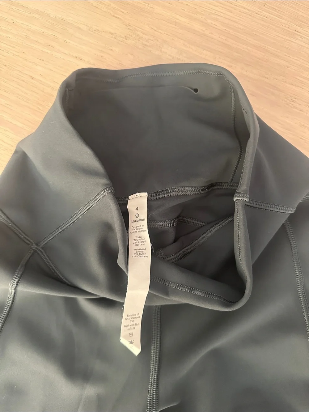 lululemon In Movement Tight 7/8 Dark Green sz 4